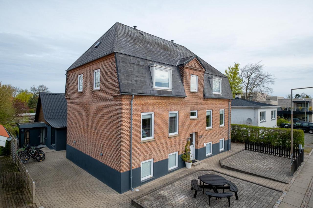 Newly Renovated 1-Bed Apartment In Aalborg Eksteriør billede